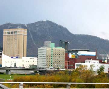 朝一の藻岩山